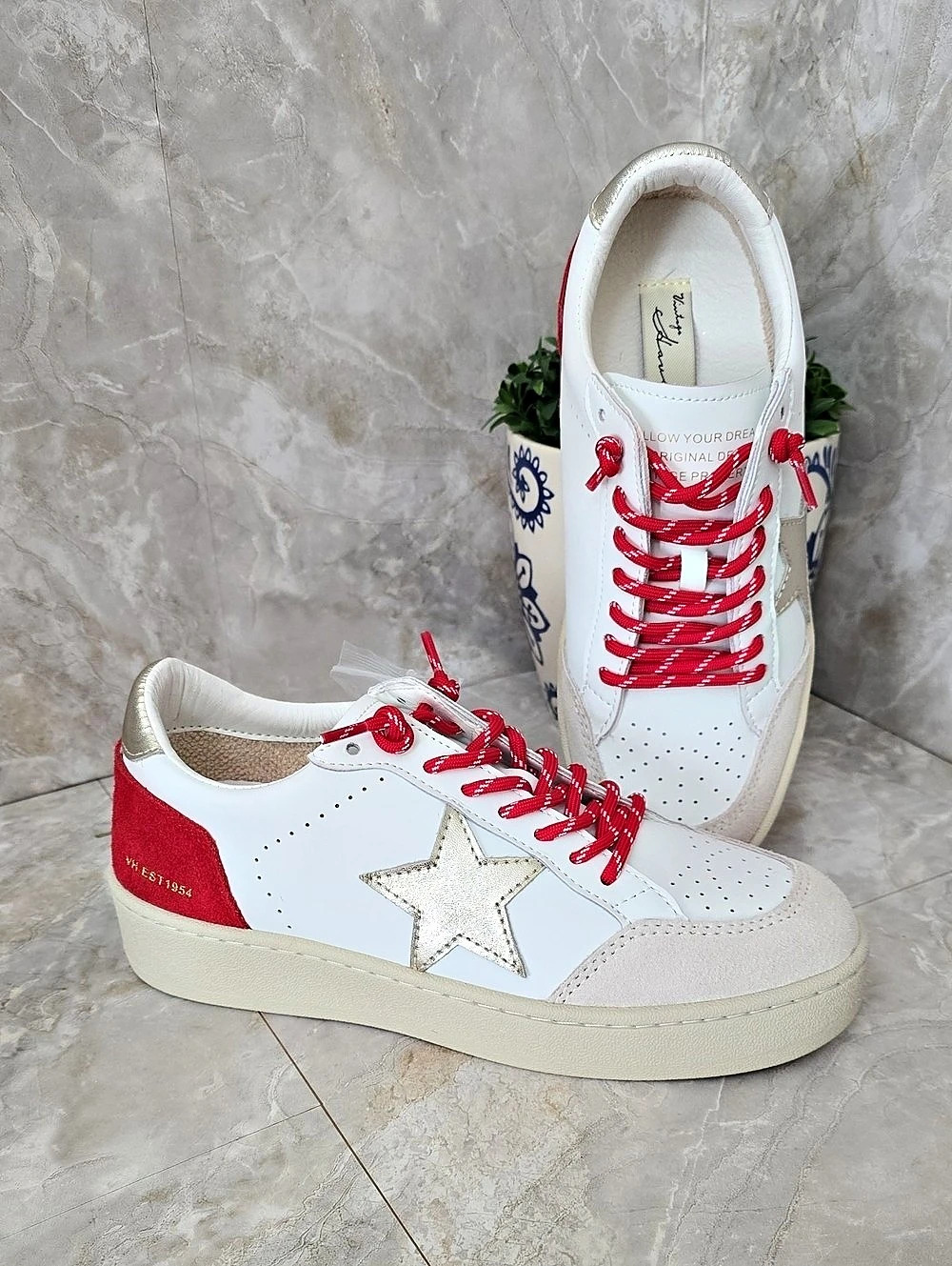 Vintage Havana Noah Star Sneakers White & Red Size US 8.5 US 9
